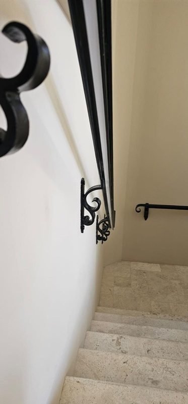Ménsulas forjadas con voluta